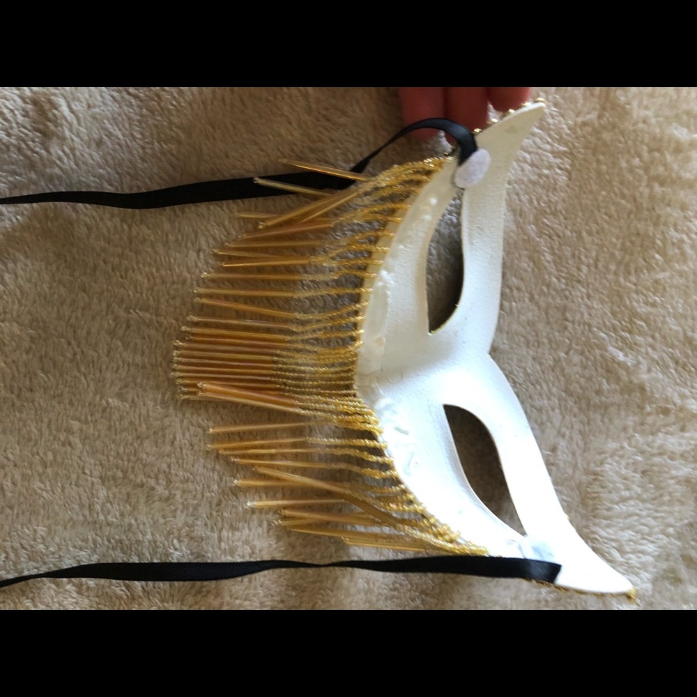 Masks - Picture 3 of 7